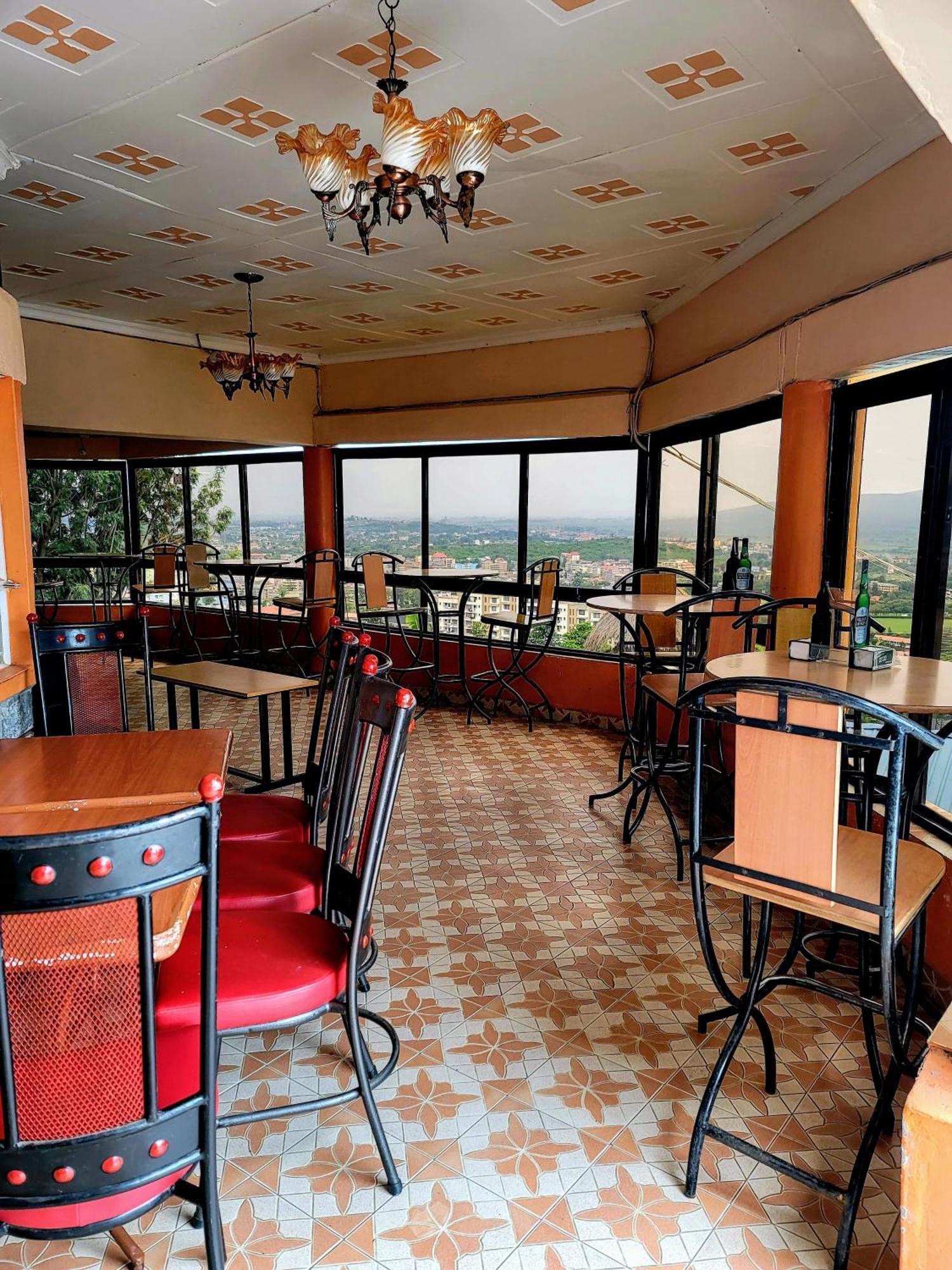 Apex Resort Nakuru Buitenkant foto