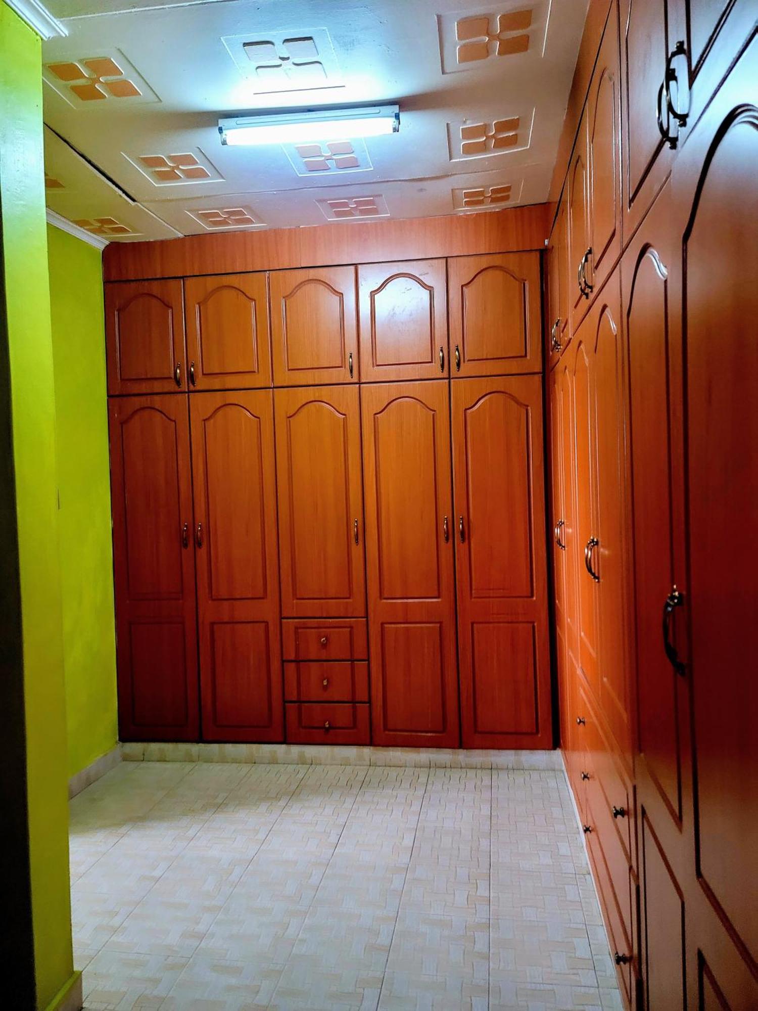 Apex Resort Nakuru Buitenkant foto