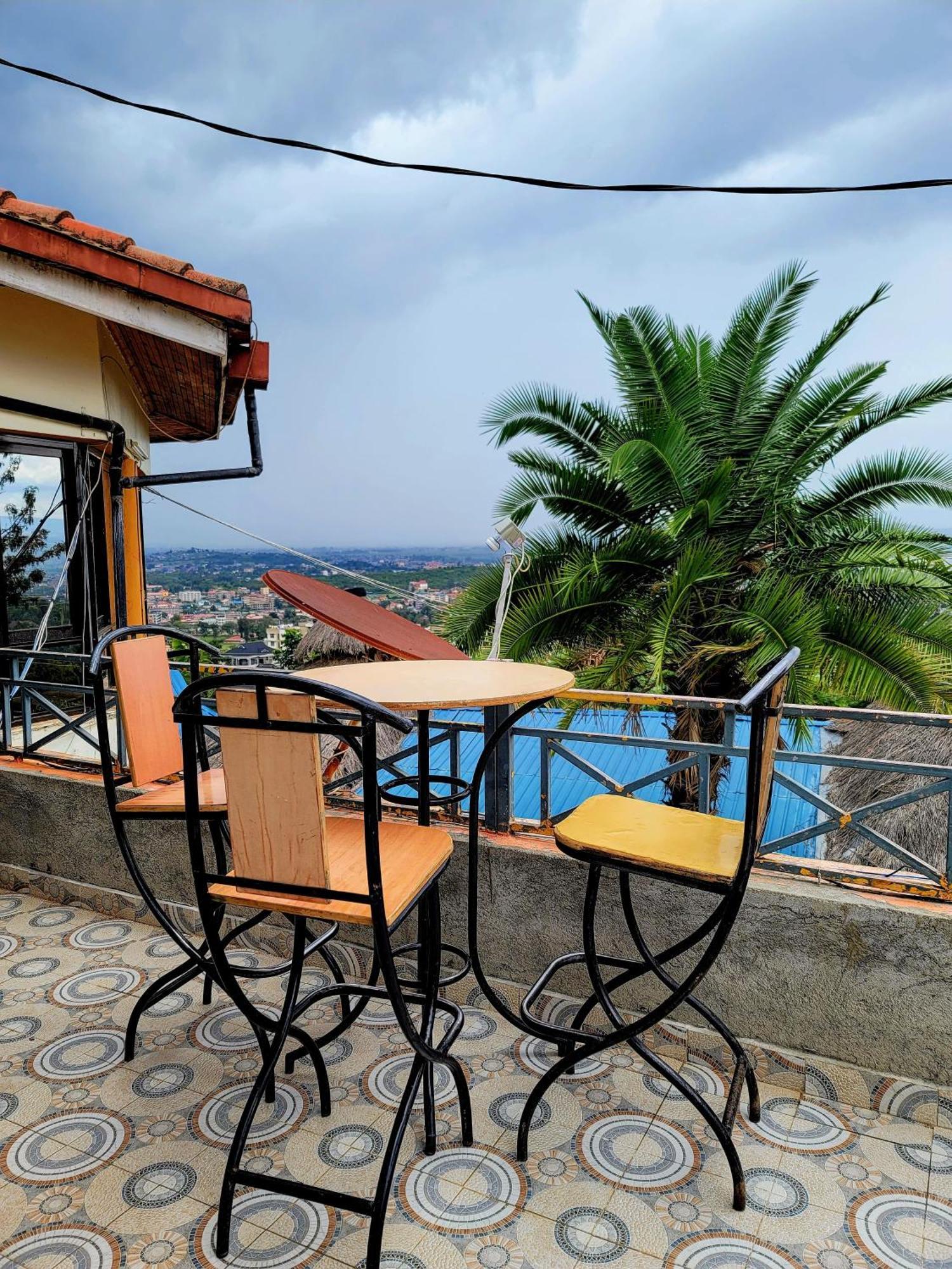 Apex Resort Nakuru Buitenkant foto