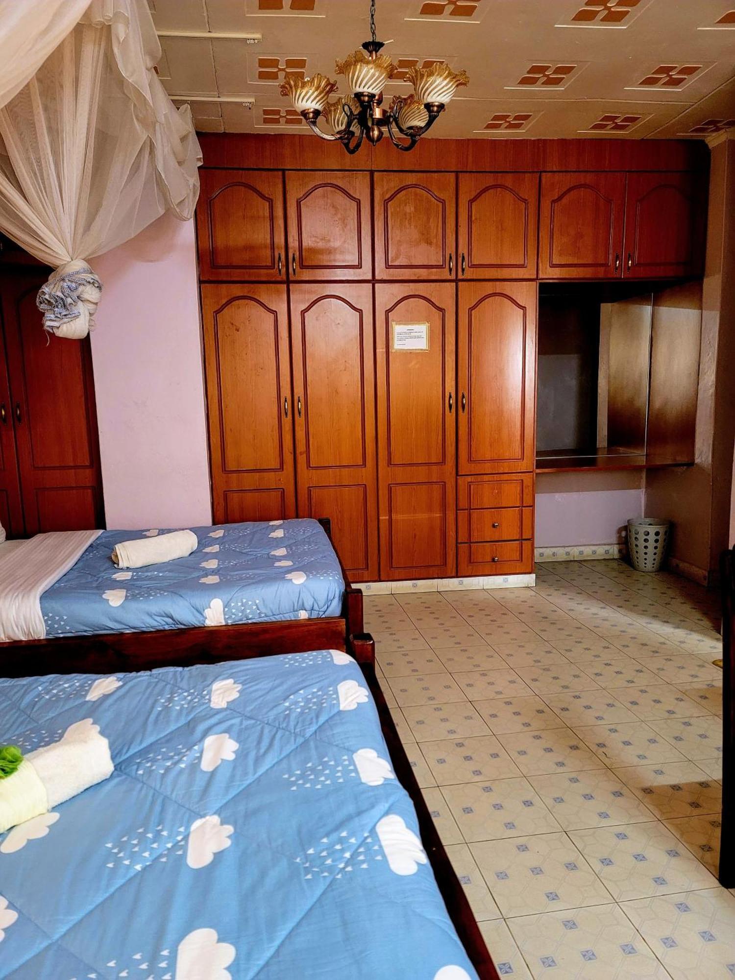 Apex Resort Nakuru Buitenkant foto