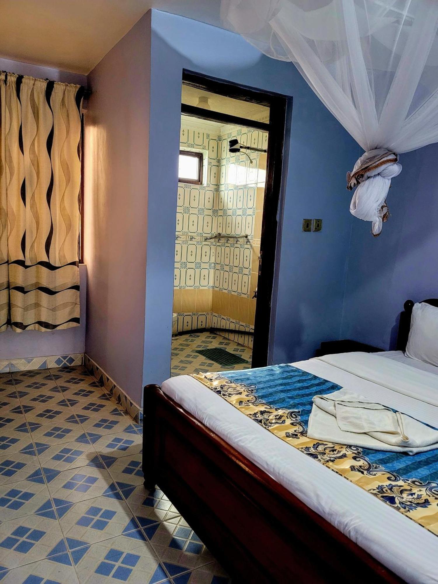 Apex Resort Nakuru Buitenkant foto
